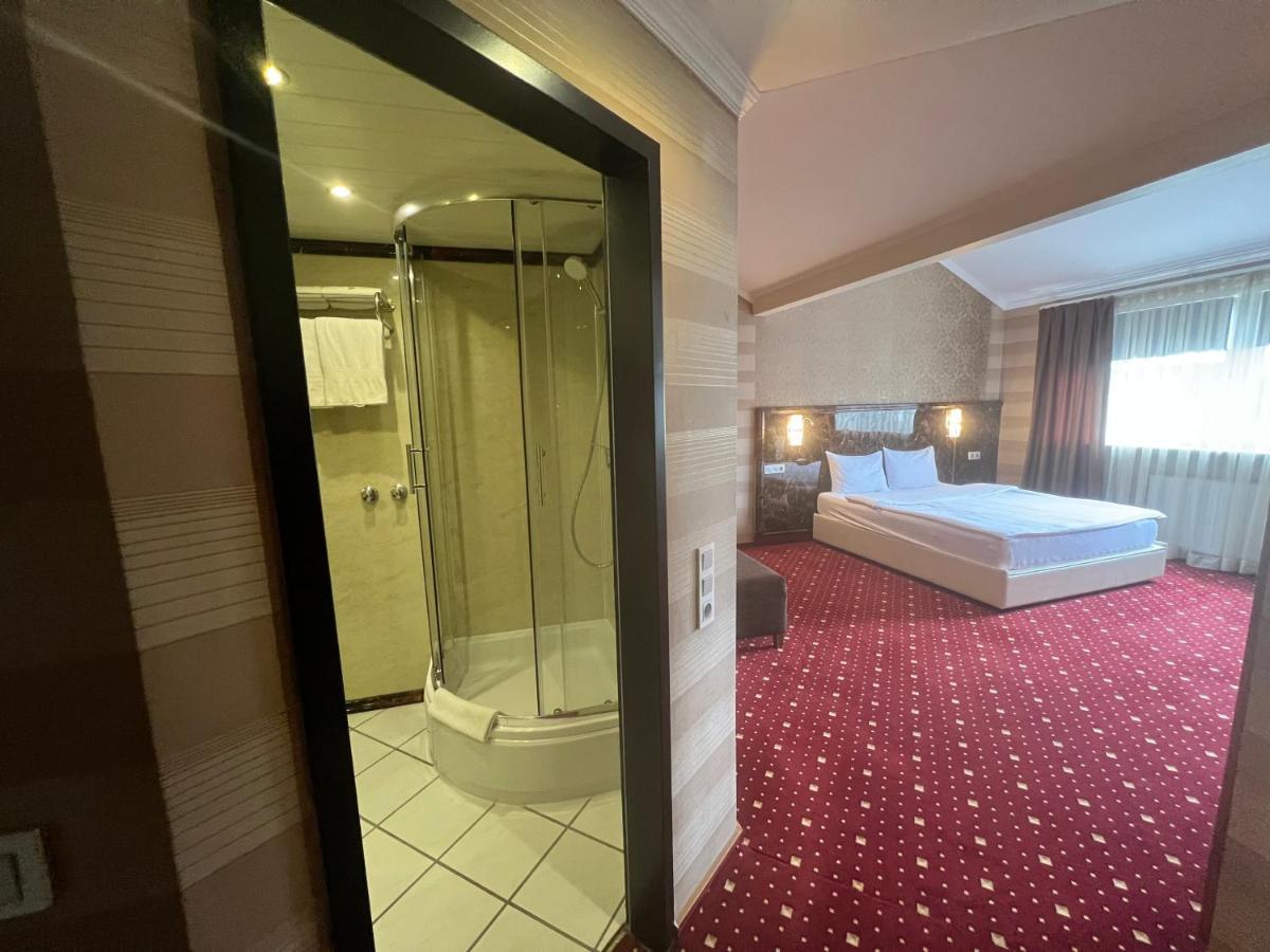 Fergana Uebersee Hotel Бремерхафен Экстерьер фото