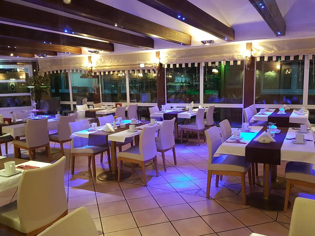 Fergana Uebersee Hotel Бремерхафен Экстерьер фото