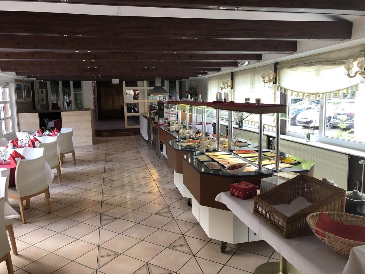 Fergana Uebersee Hotel Бремерхафен Экстерьер фото