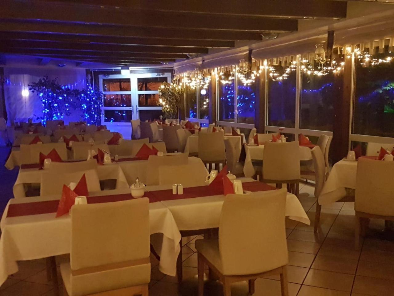 Fergana Uebersee Hotel Бремерхафен Экстерьер фото
